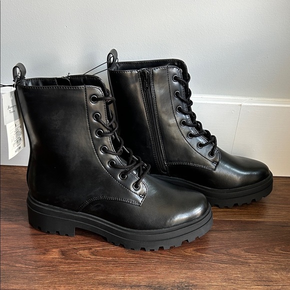 NWT a new day Black Lace-Up Ankle Boots Bridget Size 8 | Black Combat boots - Picture 1 of 9